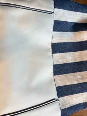 Women’s Shoulder Bag in White and Navy Stripe